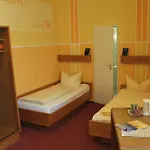 Graf Pueckler 2* برلين