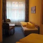 Отель Graf Pueckler Берлин