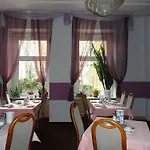 Graf Pueckler فندق