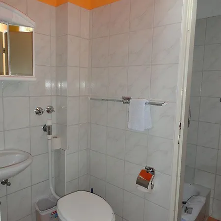 ホテル グラフ プックラー 2*