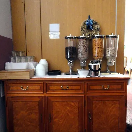 Hotel Graf Pueckler 2*