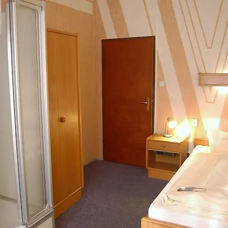 Hotel Graf Pueckler 2*