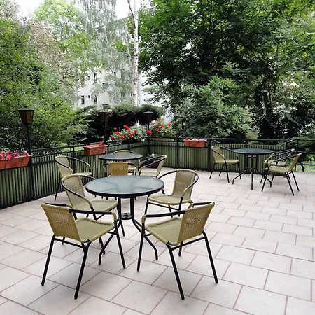 グラフ プックラー 2* ベルリン