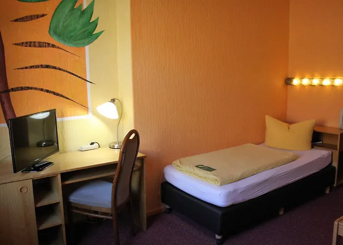 Graf Pueckler 2* برلين