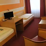 Hotel Graf Pückler 2*