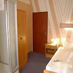 Hotel Graf Pückler 2*
