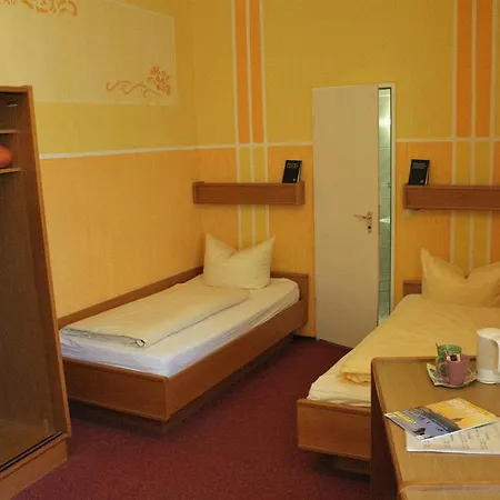 Graf Pueckler 2* Berlin