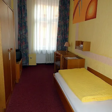 Graf Pueckler Berlin