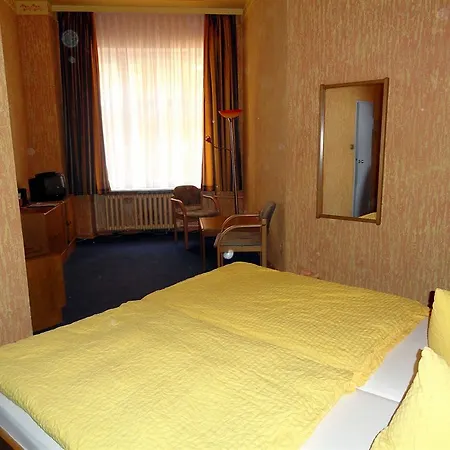 Hotel Graf Pueckler 2*